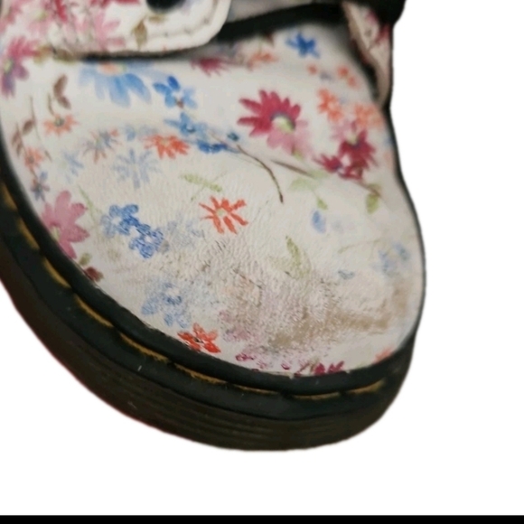 Dr Martens Kids Brooklee Lace Ankle Combat in White Floral Feminine Boot 8 - Picture 13 of 13